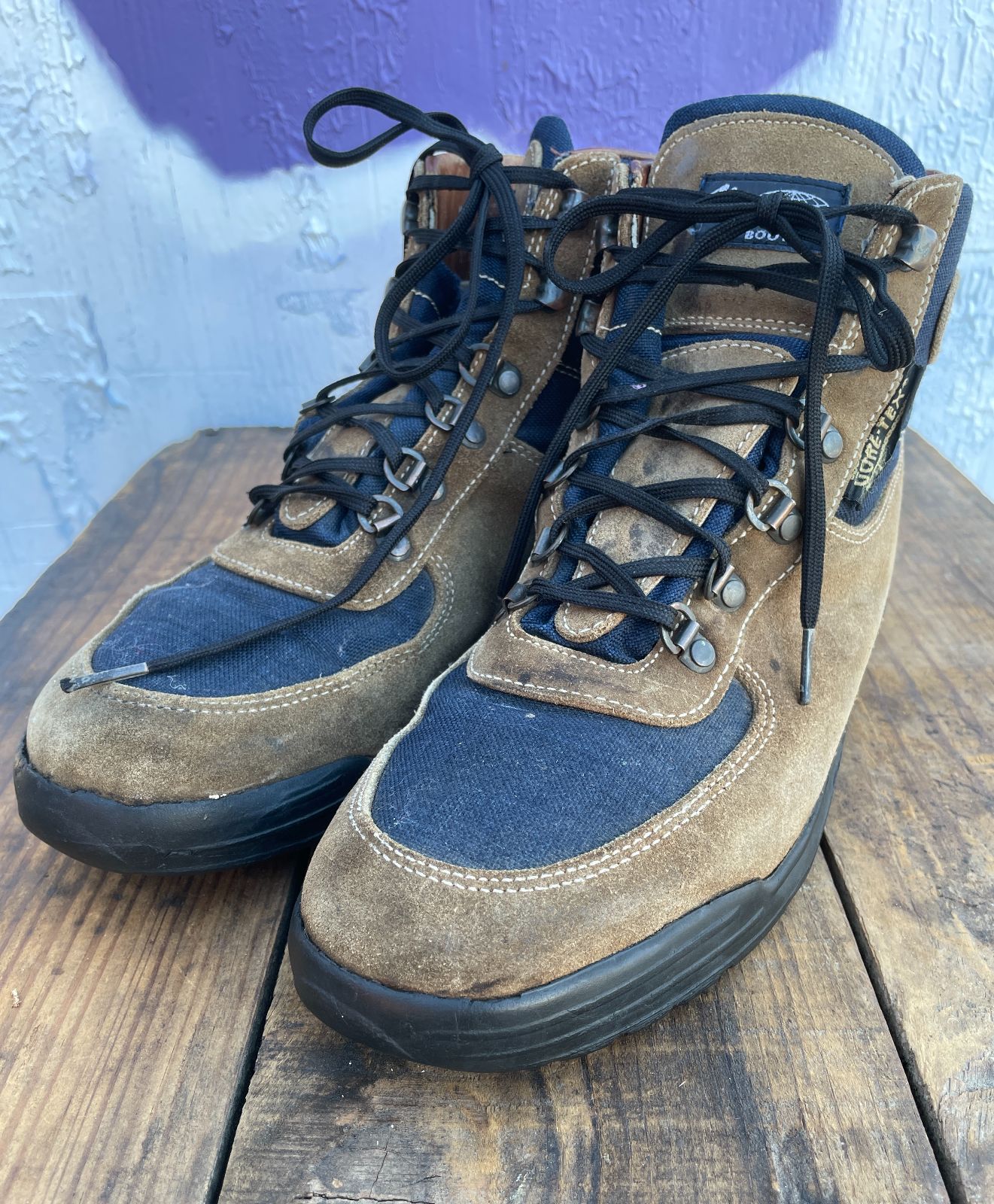 product details: AS-IS ITALIAN SUEDE HIKING BOOTS W/ GORE-TEX photo