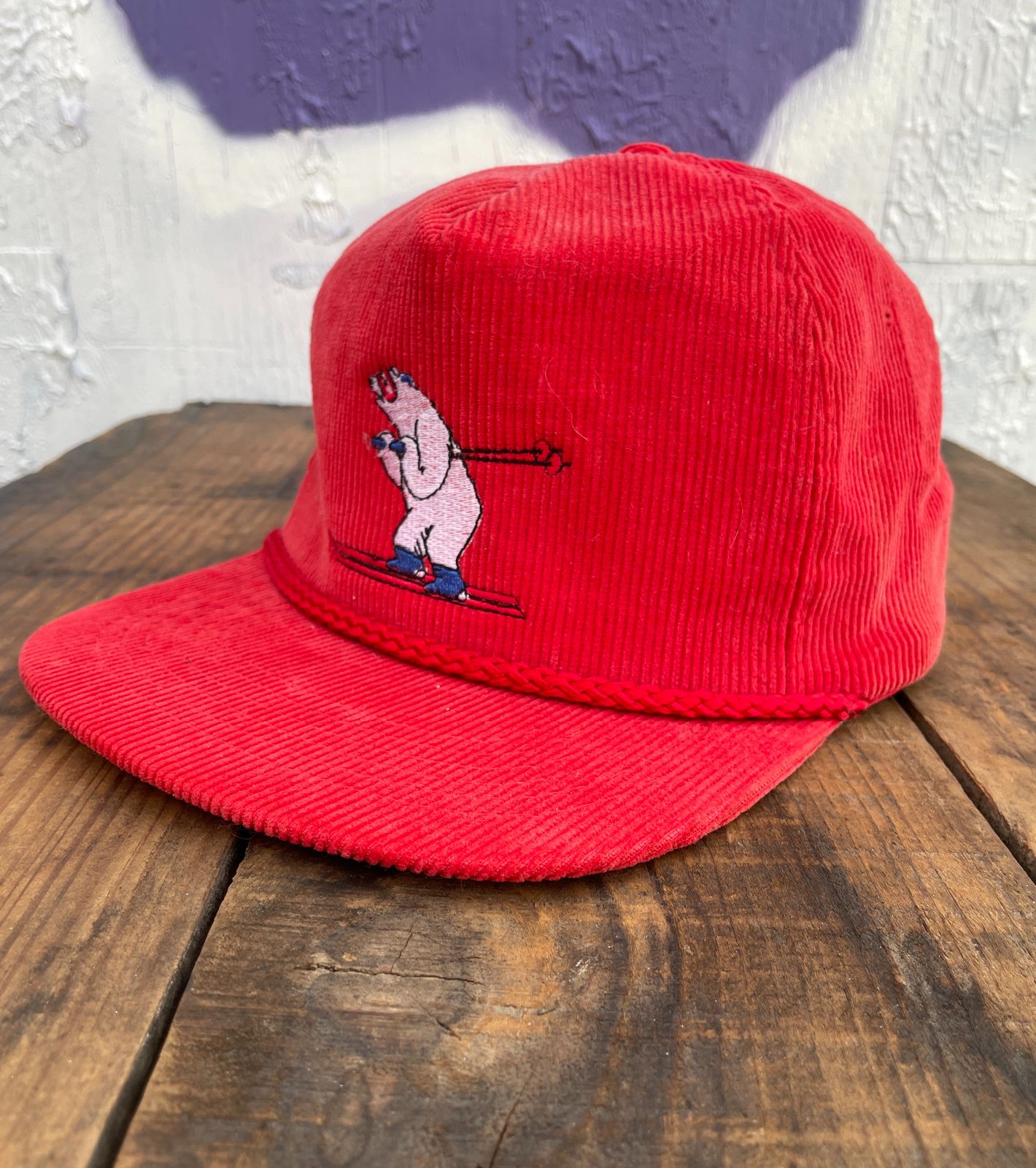 product details: EMBROIDERED SKIING POLARBEAR CORDUROY SNAPBACK HAT photo