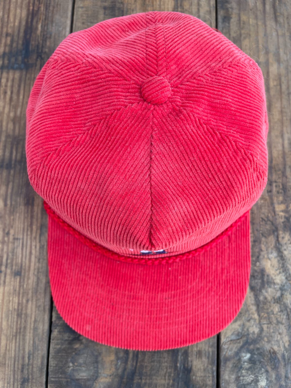 product details: EMBROIDERED SKIING POLARBEAR CORDUROY SNAPBACK HAT photo