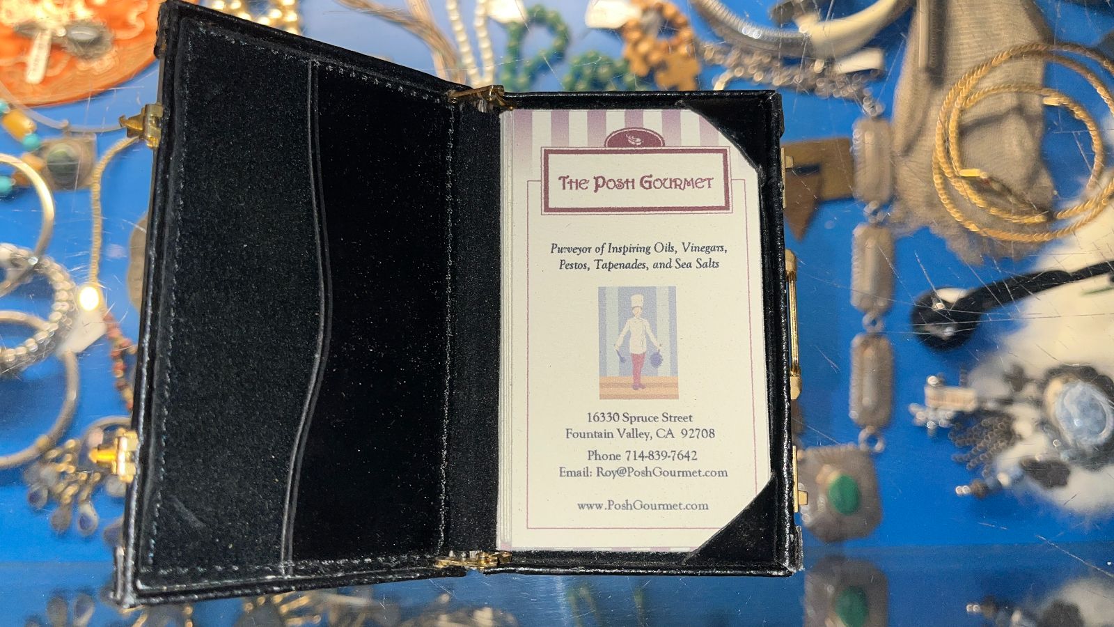 product details: *AS-IS* SO COOL! MENS BUSINESS CARD HOLDER, MINI LOCKING SUITCASE photo