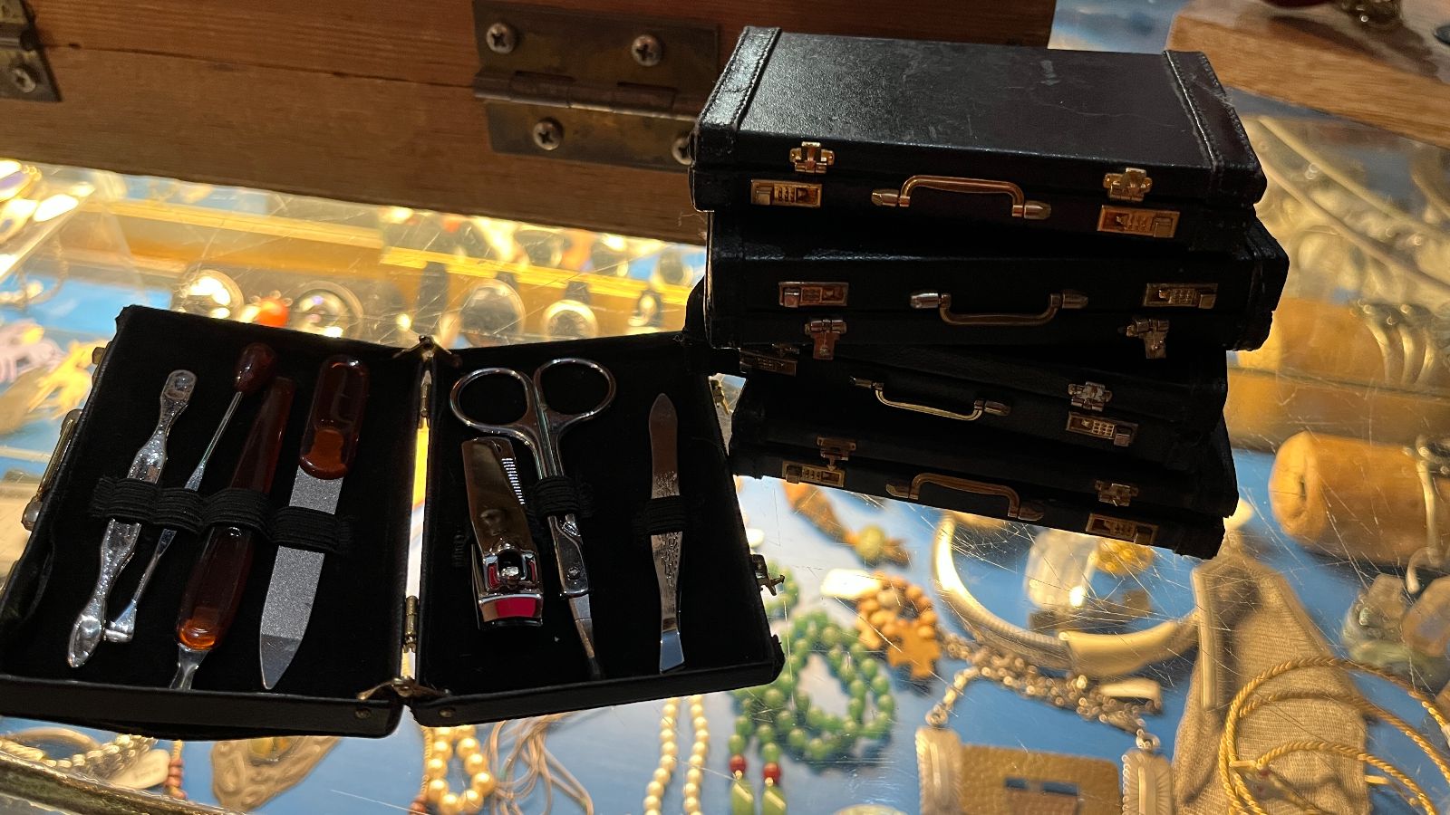 product details: *AS-IS* SO COOL! MENS TRAVEL GROOMING KIT, MINI LOCKING SUITCASE photo