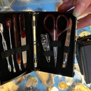 Photo detail:*AS-IS* SO COOL! MENS TRAVEL GROOMING KIT, MINI LOCKING SUITCASE