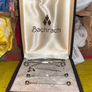 Photo detail:*AS-IS* MENS VINTAGE GIFT SET TIE CLIPS & TACKS - SAFETY PIN, COLLAR BAR