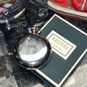 Photo detail:DALVEY MODERN LIQUID DAMPED POCKET COMPASS WITH GIFT BOX