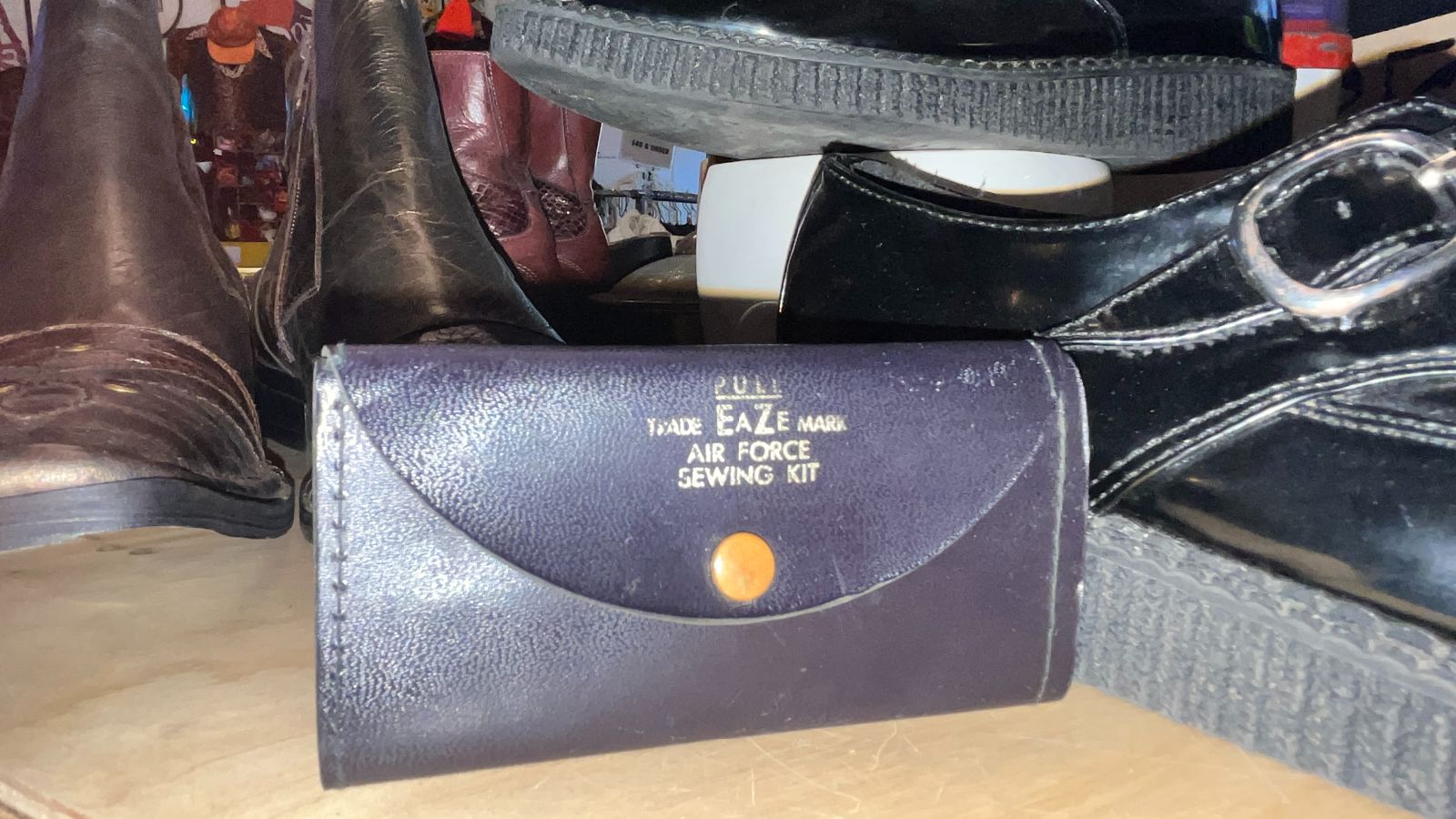 product details: RETRO AIR FORCE SEWING KIT, FOLDING SNAP BUTTON CASE photo