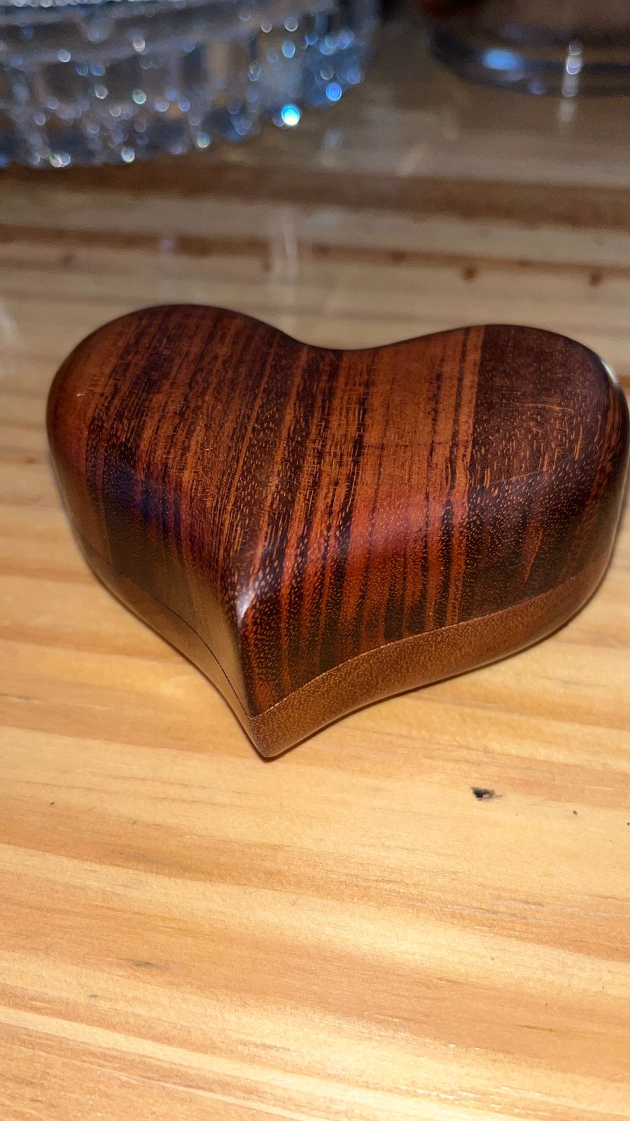 product details: NICE HAND CARVED HEART SHAPED WOODEN TRINKET BOX photo