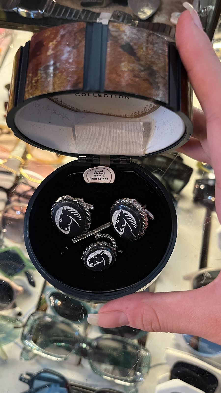 product details: HAND ETCHED MARBLE HORSE DESIGN CUFFLINKS & TIE TACK SET - GIFT BOX SET photo