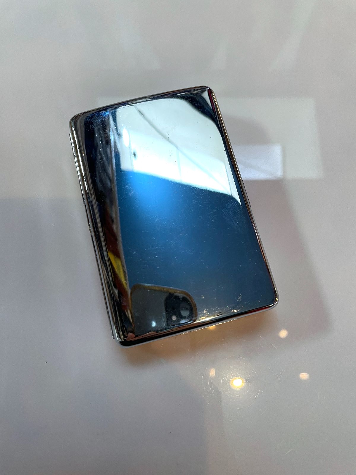 product details: SHINY CHROME RECTANGULAR CIGARETTE CASE photo