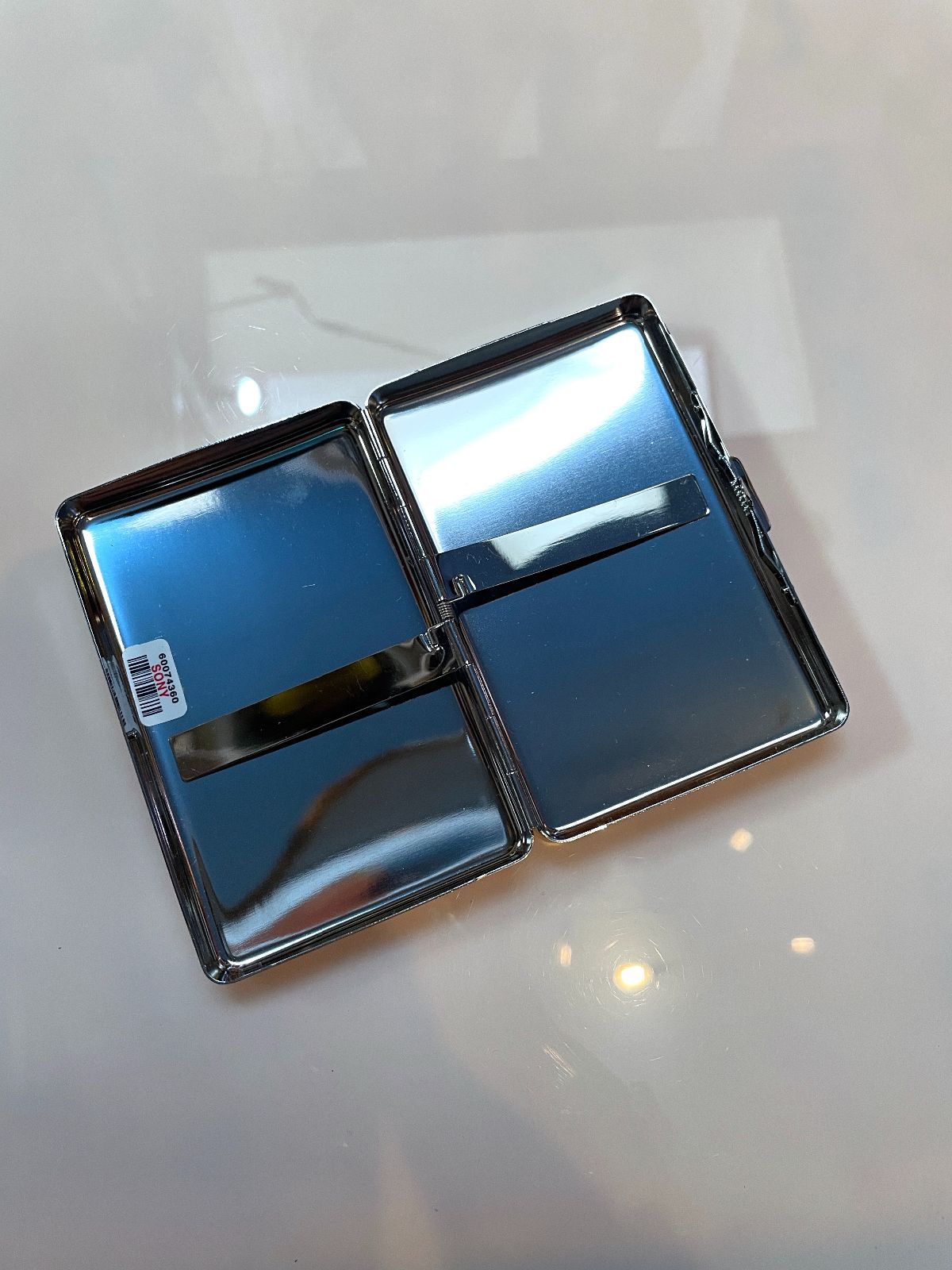 product details: SHINY CHROME RECTANGULAR CIGARETTE CASE photo