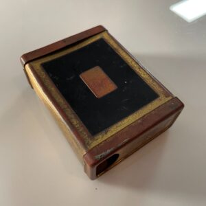 Photo detail:*AS-IS* OXIDIZED COPPER CIGARETTE DISPENSER CASE