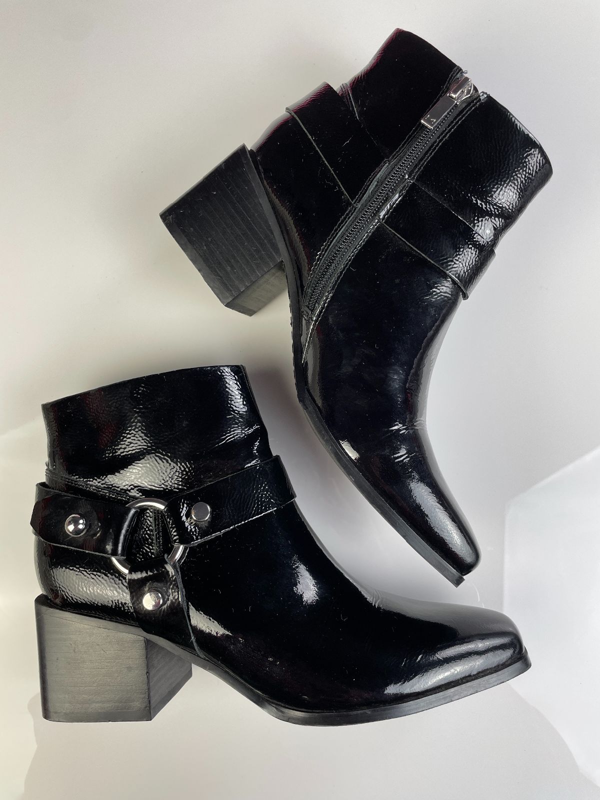 MARC FISHER *AS-IS* PATENT LEATHER SIDE ZIPPER BLOCK HEEL HARNESS BOOTS in BLACK