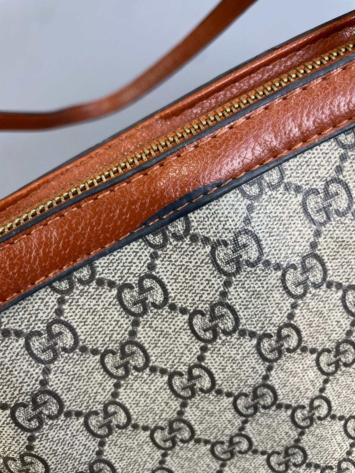 GUCCI *AS-IS* LARGE GG MONOGRAM DOUBLE STRAP TOTE STYLE SHOULDER BAG, PEBBLED LEATHER TRIM, RIBBON FRONT in BROWN, WHITE, GREEN, RED