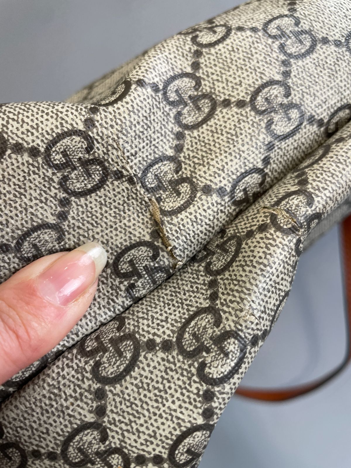 GUCCI *AS-IS* LARGE GG MONOGRAM DOUBLE STRAP TOTE STYLE SHOULDER BAG, PEBBLED LEATHER TRIM, RIBBON FRONT in BROWN, WHITE, GREEN, RED