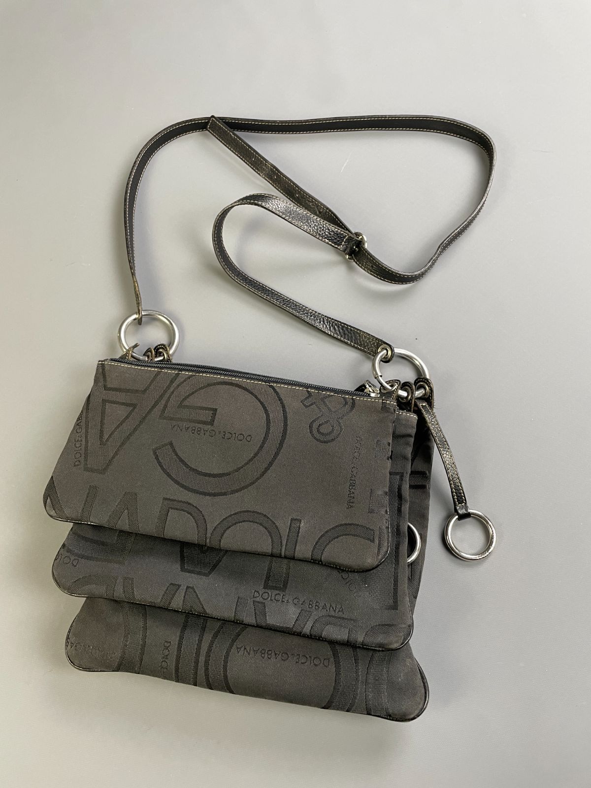 DOLCE & GABBANA *AS-IS* Y2K! JACQUARD D&G MONOGRAM TRIPLE COMPARTMENT CROSSBODY SHOULDER BAG in GRAY