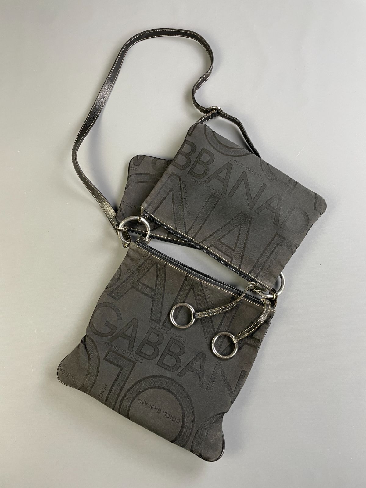 DOLCE & GABBANA *AS-IS* Y2K! JACQUARD D&G MONOGRAM TRIPLE COMPARTMENT CROSSBODY SHOULDER BAG in GRAY