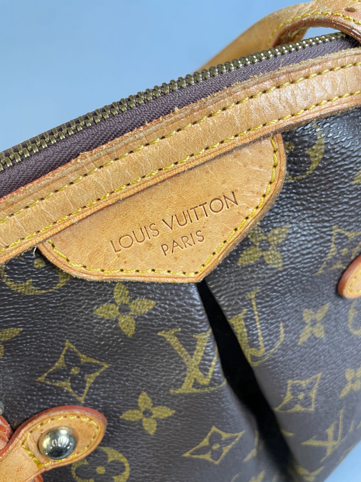 LOUIS VUITTON *AS-IS* BEAUTIFUL! Y2K RUCHED THETA STYLE LV MONOGRAM HANDBAG in BROWN, YELLOW