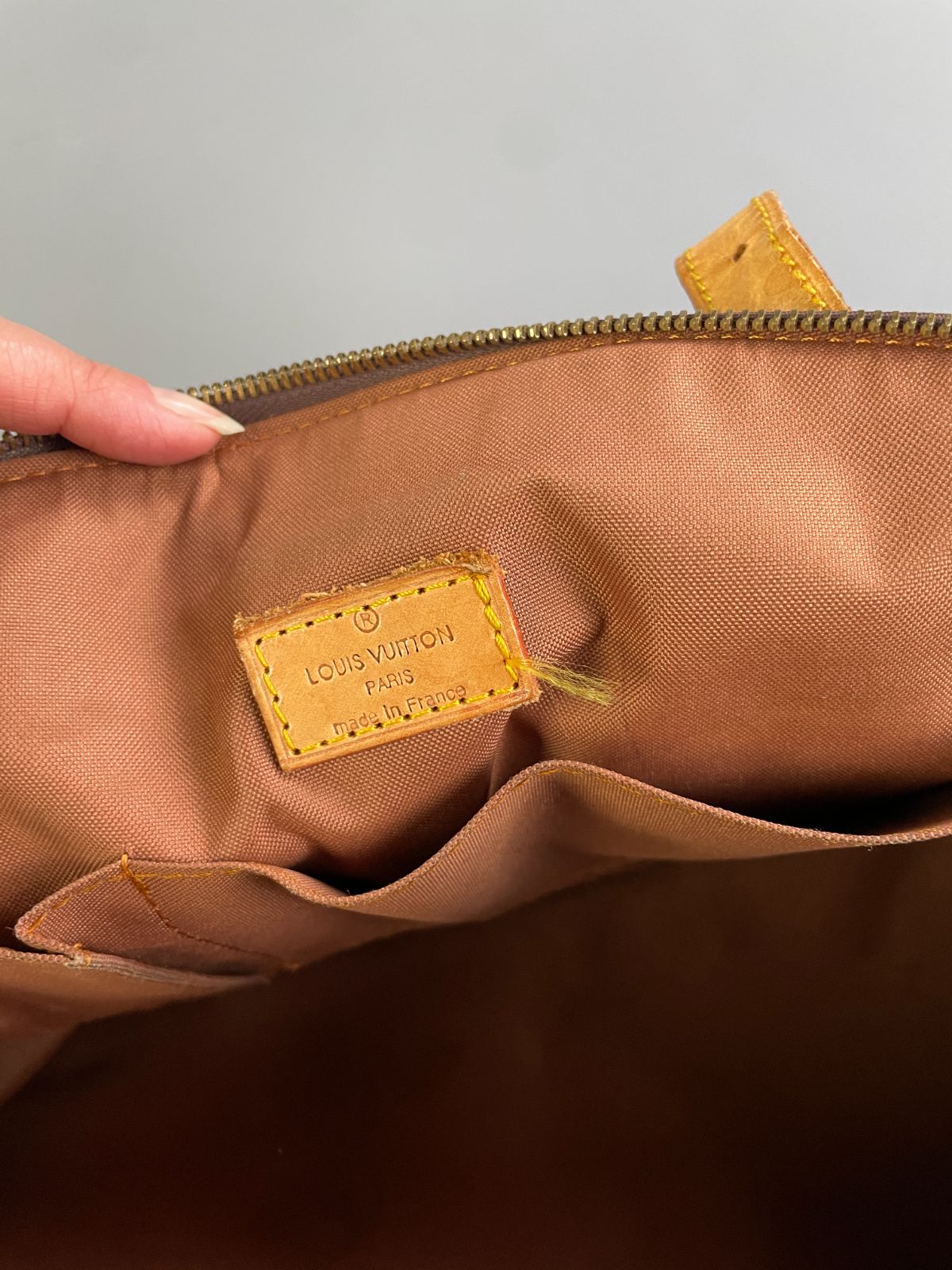 LOUIS VUITTON *AS-IS* BEAUTIFUL! Y2K RUCHED THETA STYLE LV MONOGRAM HANDBAG in BROWN, YELLOW