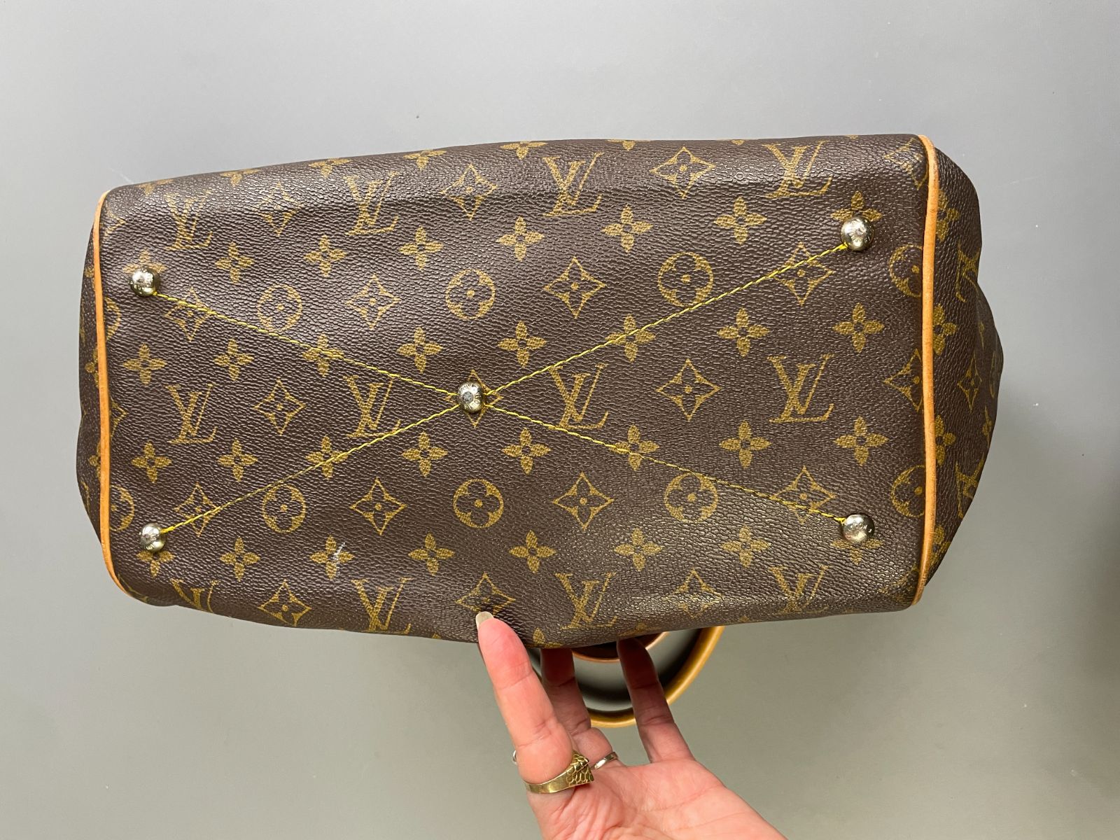 LOUIS VUITTON *AS-IS* BEAUTIFUL! Y2K RUCHED THETA STYLE LV MONOGRAM HANDBAG in BROWN, YELLOW