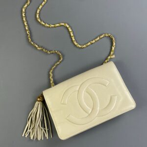 CHANEL *AS-IS* 1980S CHANEL LAMBSKIN LEATHER LARGE CC LOGO SINGLE CHAIN STRAP SHOULDER BAG in WHITE