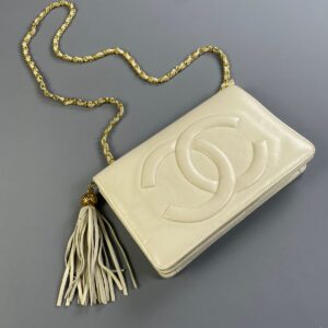 CHANEL *AS-IS* 1980S CHANEL LAMBSKIN LEATHER LARGE CC LOGO SINGLE CHAIN STRAP SHOULDER BAG in WHITE