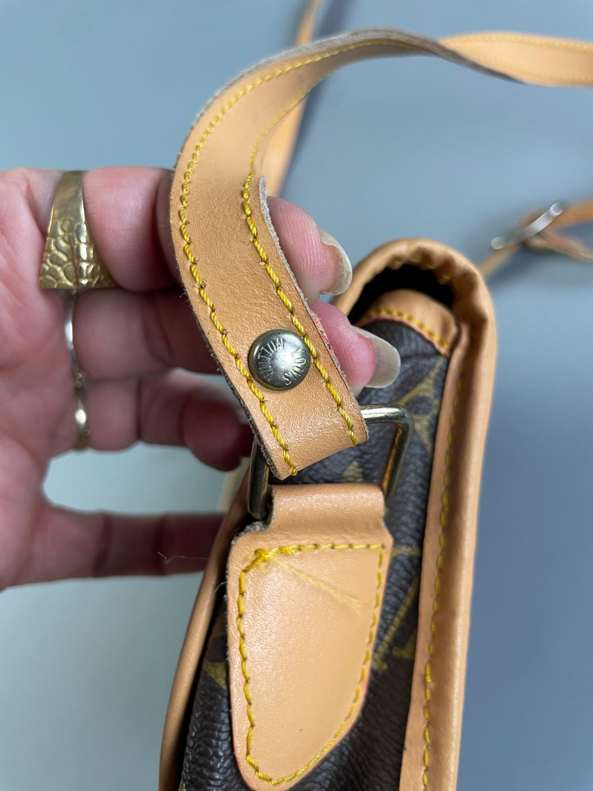 LOUIS VUITTON CUTE! 1990S LV MONOGRAM CROSSBODY SHOULDER BAG PURSE, LEATHER TRIM in BROWN, YELLOW