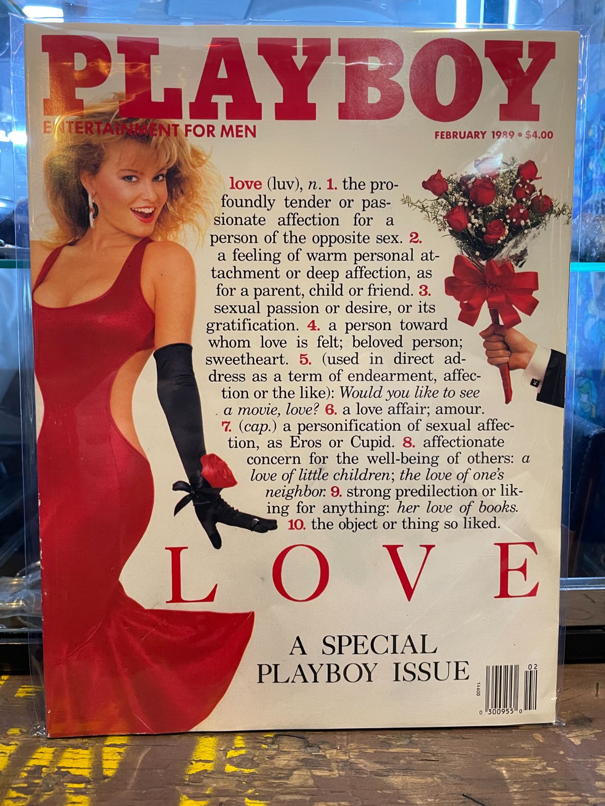 playboy PLAYBOY MAGAZINE FEBRUARY 1989 LOVE VALENTINES ISSUE in RED, WHITE, BLACK