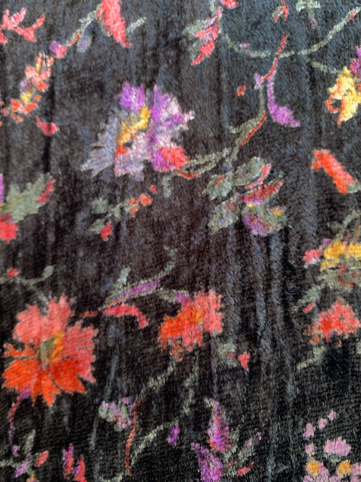 NOSTALGIA CUTE! 1990S CRUSHED VELVET FLORAL PRINT FULL BUTTON FRONT LONG SLEEVE MAXI DRESS in BLACK, PURPLE