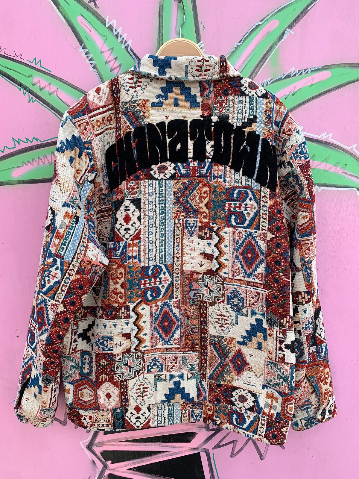 CHINATOWN MARKET CANVAS TAPESTRY PATCHWORK JACKET, FLOCKED BACK LETTERING in BEIGE, MUTLI