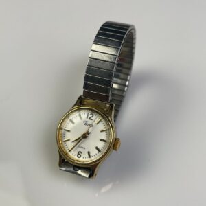 TINY! SWEET LITTLE 2-TONE TIMEX WATCH, STRETCH BAND