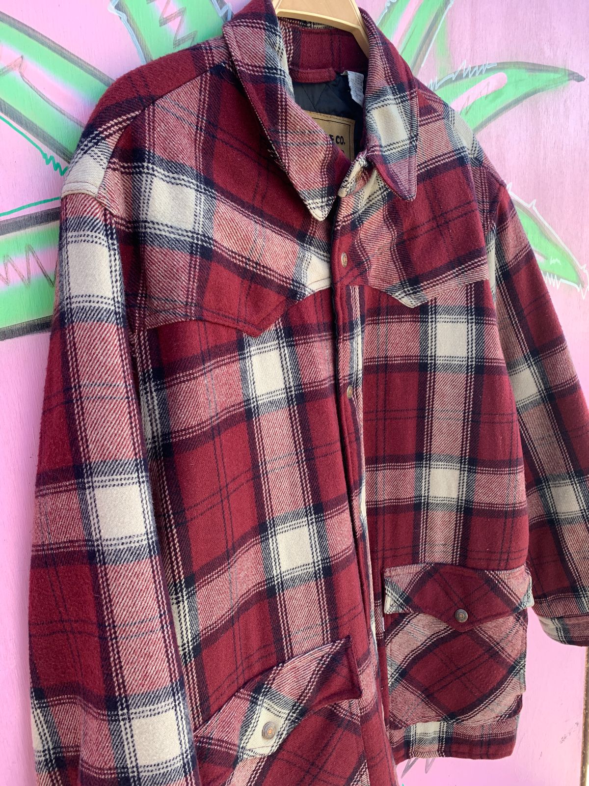 LEVIS 1990S LEVIS BUTTON UP PLAID FLANNEL JACKET QUILTED INTERIOR in MAROON