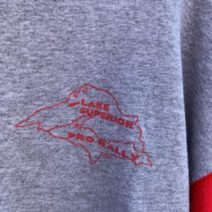 SIGNAL SPORTS 1990S HOODED HEATHER GRAY & RED COLORBLOCK RAGLAN SHIRT - LAKE SUPERIOR PRO RALLY in GREY, RED