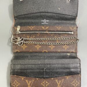 LV FOLDING SILVER CHAIN WALLET