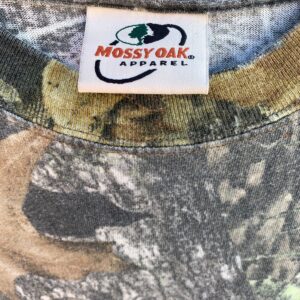 MOSSY OAK 1990S REAL TREE FOREST CAMO PRINT POCKET T-SHIRT in GRAY, ORANGE, GREEN