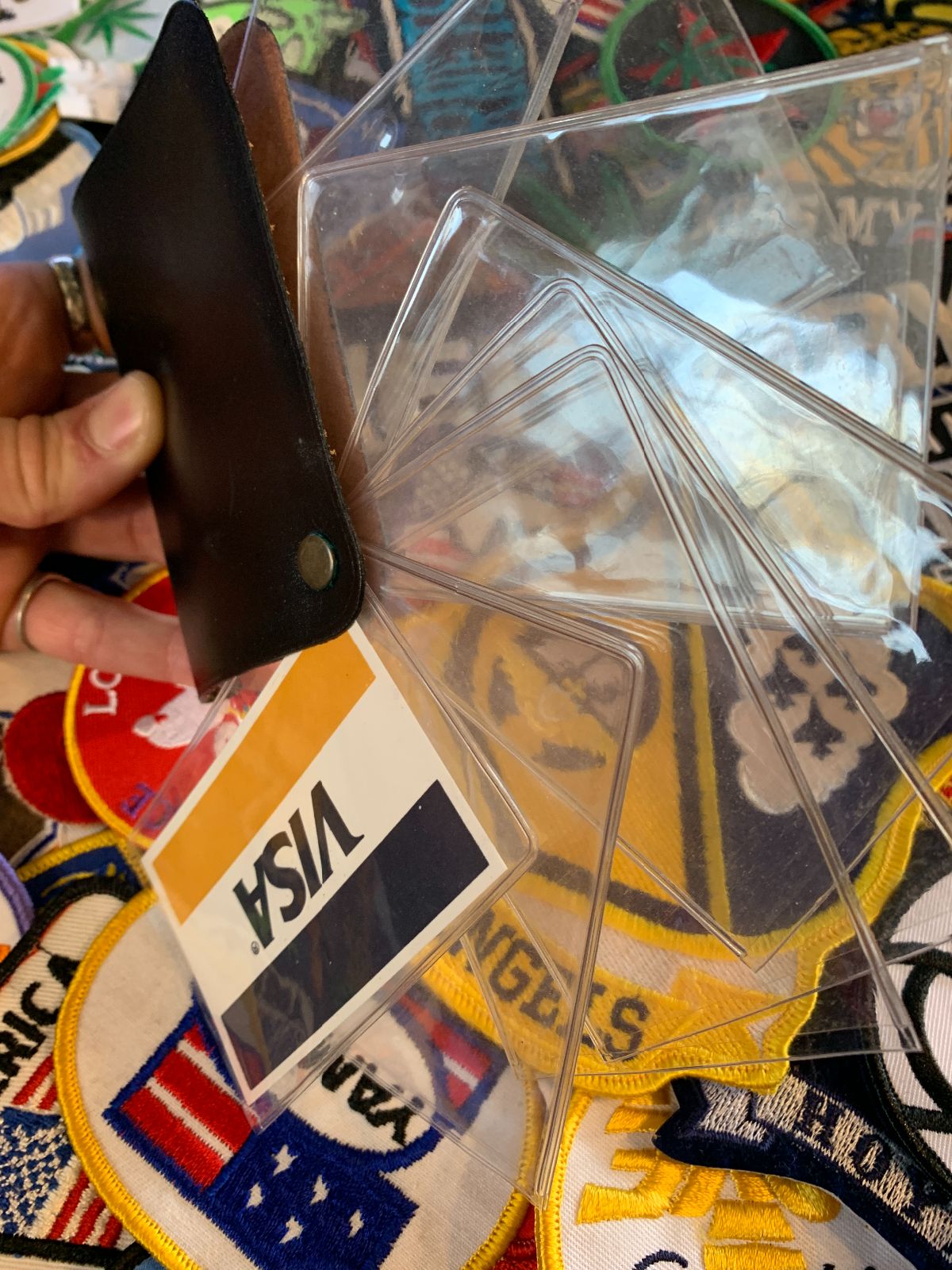 LEATHER SLIDE OUT CARD HOLDER in BLACK