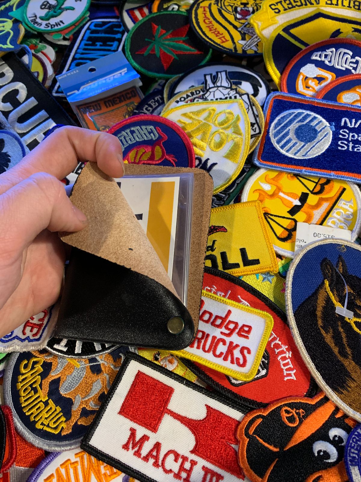 LEATHER SLIDE OUT CARD HOLDER in BLACK