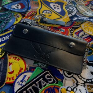 MOTORCYCLES USA LEATHER CHAIN WALLET WITH EMBOSSED SOARING EAGLE GRAPHIC, SNAP BUTTON CLOSURE in BLACK