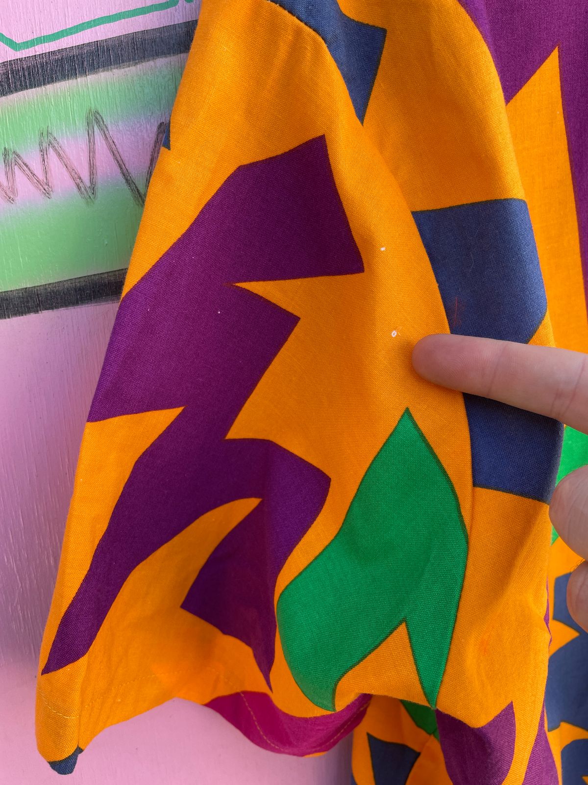 ISLANDER WILD! 1980S-90S NEON FUNKY ALL OVER GEOMETRIC PRINT BUTTON UP SHORT SLEEVE COLLARED SHIRT in YELLOW, PURPLE, GREEN, BLUE