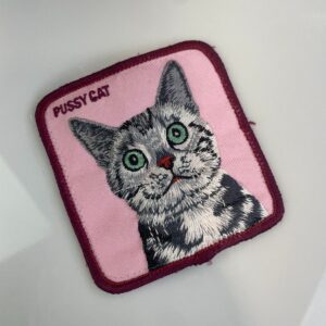 CUTE! SQUARE PUSSY CAT ILLUSTRATION EMBROIDERED PATCH in PINK, MAROON