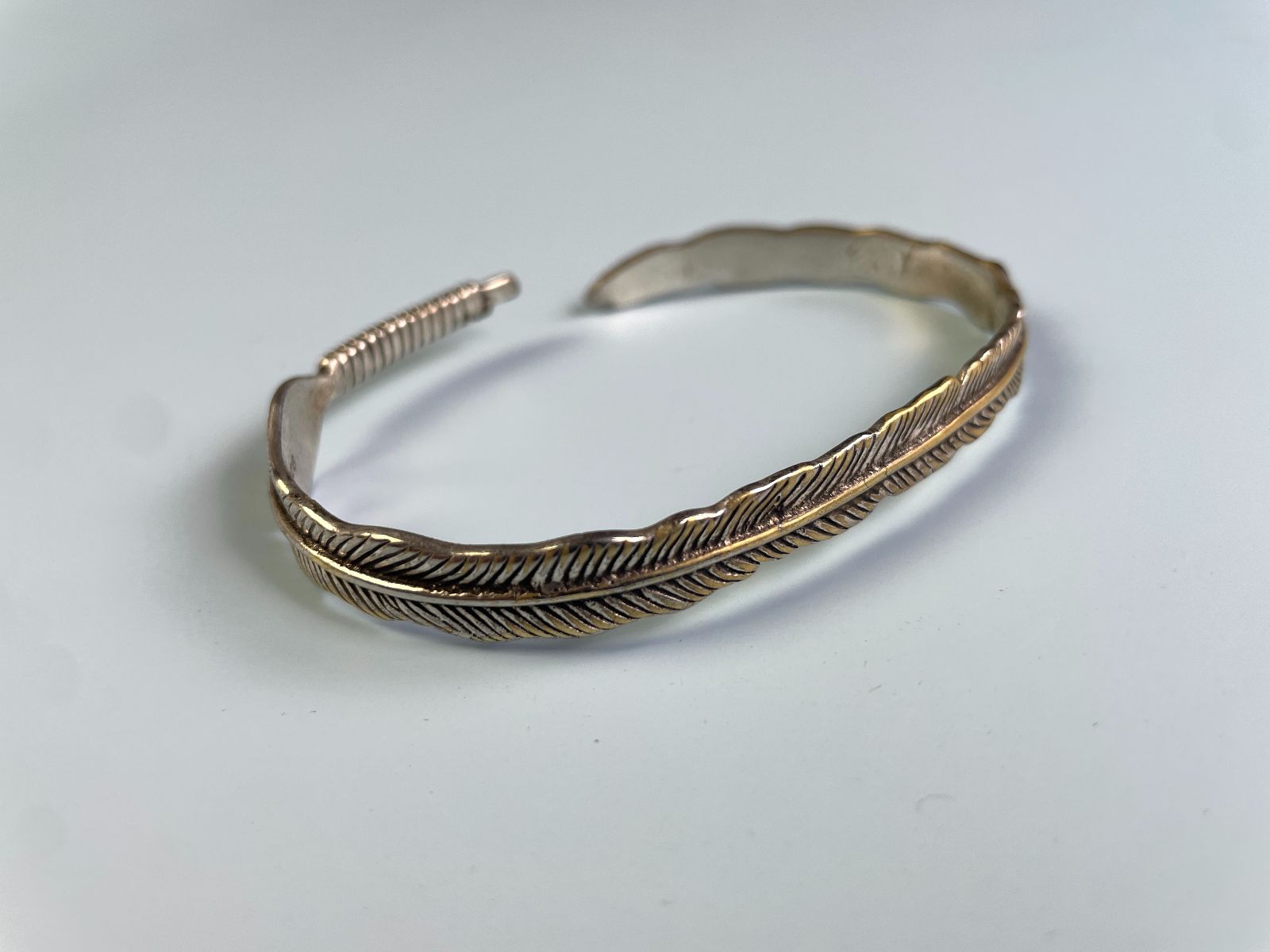 *AS-IS* 925 STERLING SILVER THIN FEATHER CUFF BRACELET in SILVER, GOLD