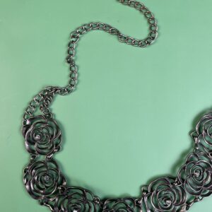 *AS-IS* KILLER! ROSE CUT-OUT HEAVY CHAIN BELT, RHINESTONE ACCENTS in DARK SILVER