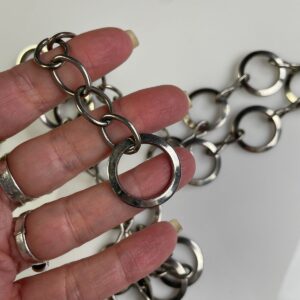1990S HIGH POLISHED CIRCLE CHAIN LINK BELT in SILVER