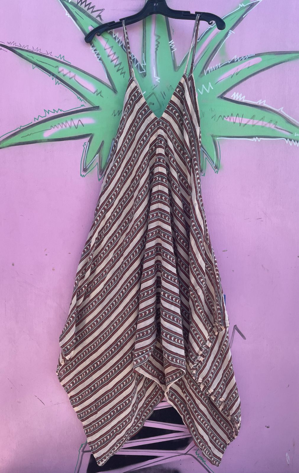 WORLD MARKET SWEET! 1990S 100% COTTON SHEER TRIBAL CHEVRON PRINT HAREM JUMPSUIT in BEIGE, BROWN