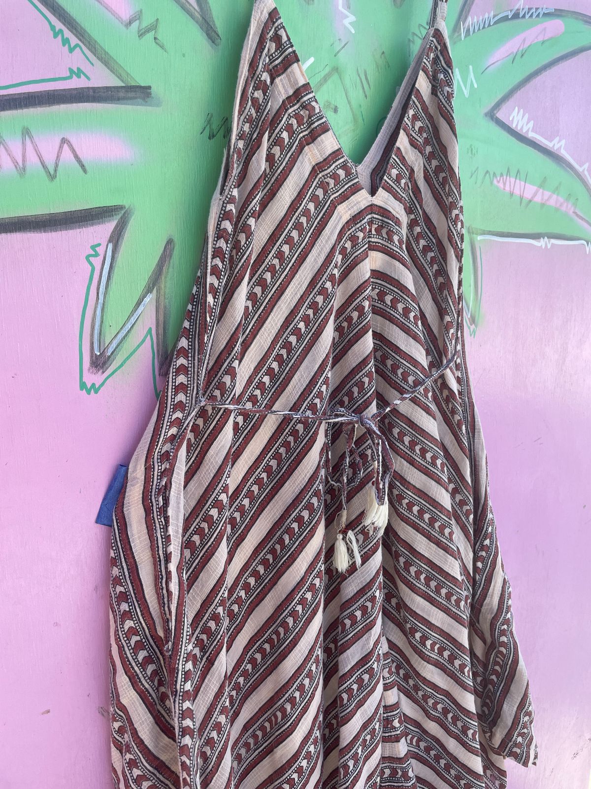 WORLD MARKET SWEET! 1990S 100% COTTON SHEER TRIBAL CHEVRON PRINT HAREM JUMPSUIT in BEIGE, BROWN