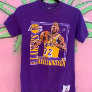 NUTMEG MILLS *AS-IS* LOS ANGELES LAKERS MAGIC JOHNSON #32 TSHIRT in PURPLE