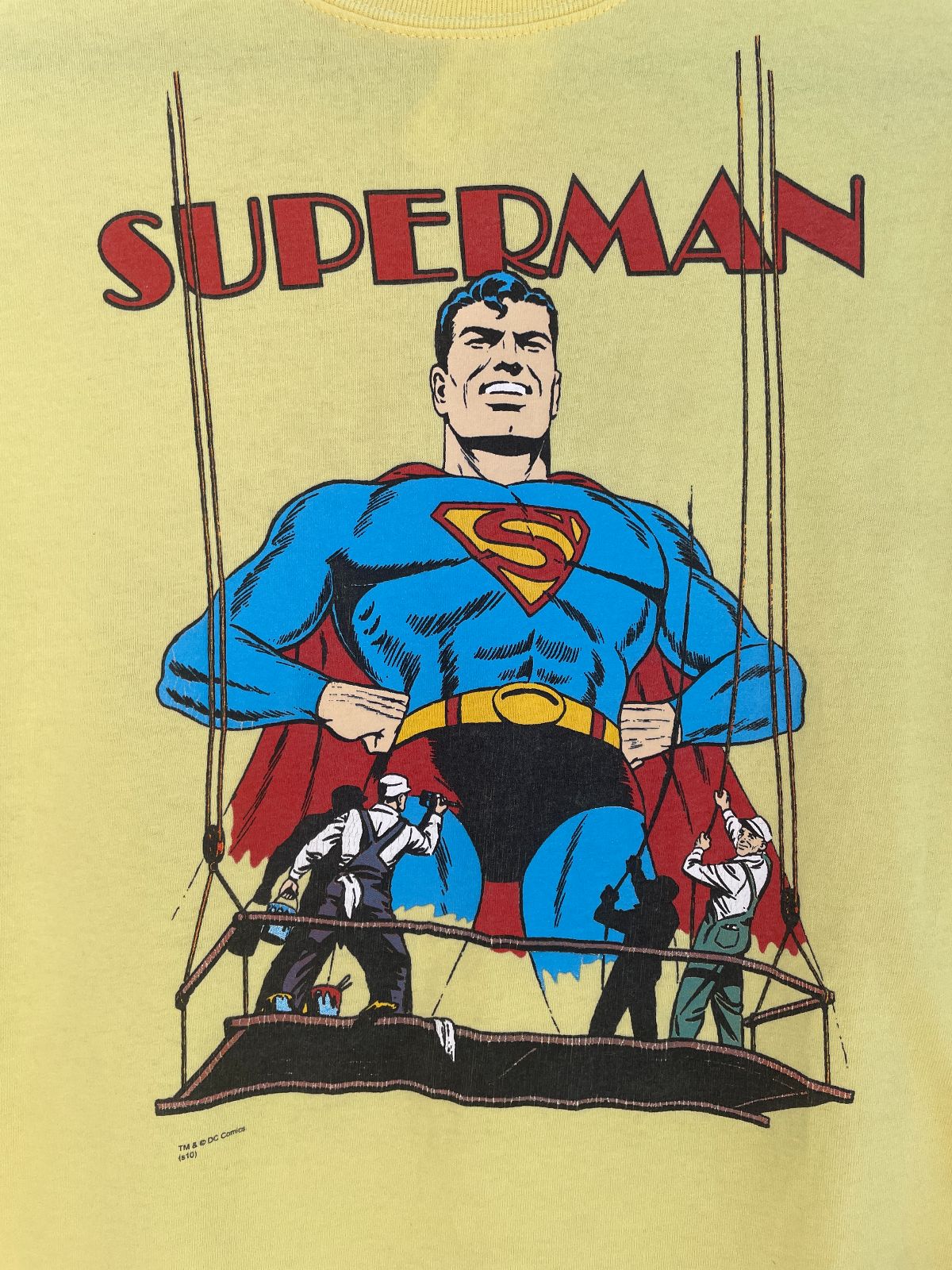 HANES SUPERMAN DC COMIC GRAPHIC T-SHIRT in YELLOW