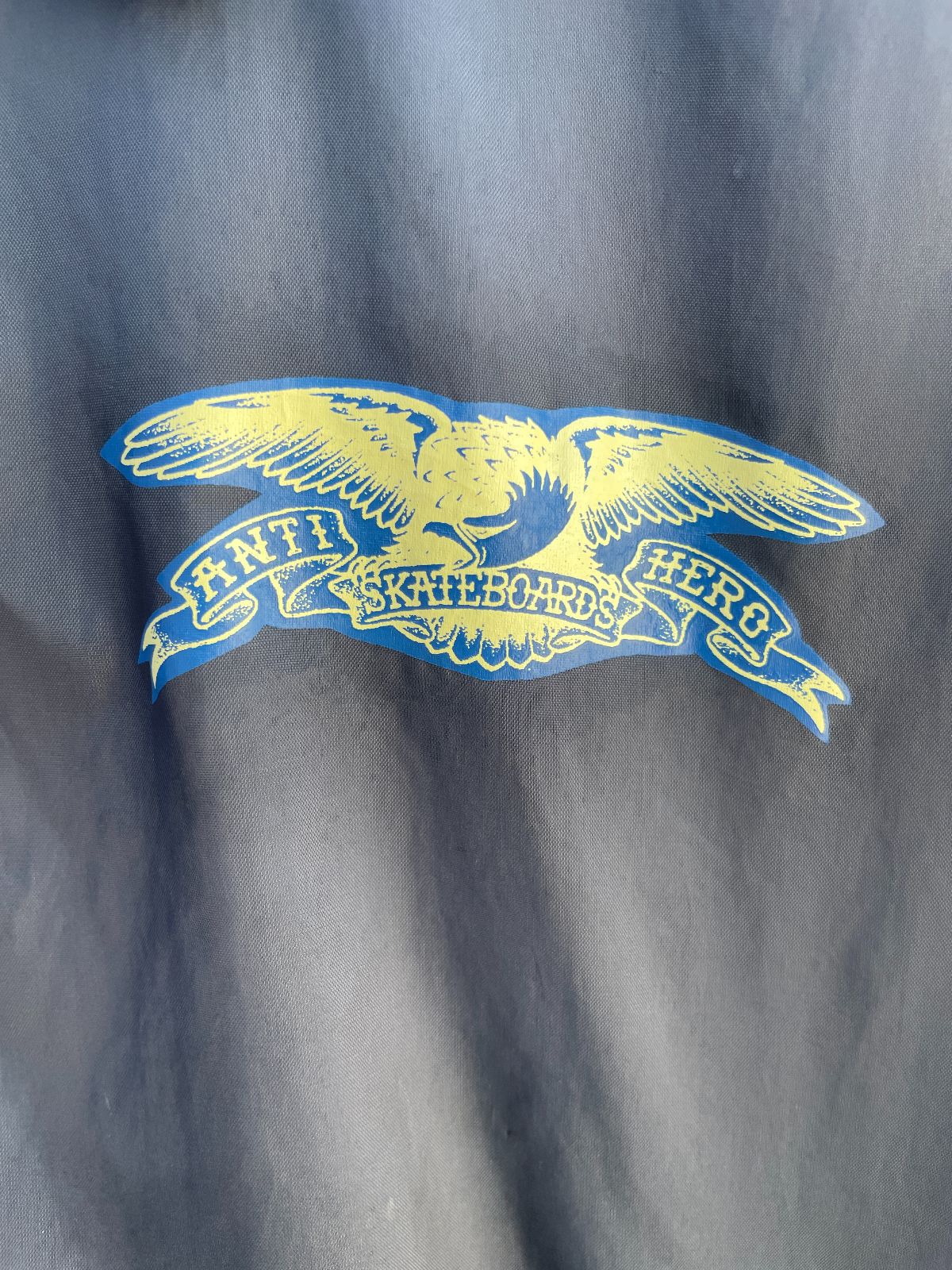 ANTI HERO SKATEBOARDS *AS-IS* ANTI-HERO IRIDESCENT COACH JACKET SNAP BRASS BUTTON in GREY