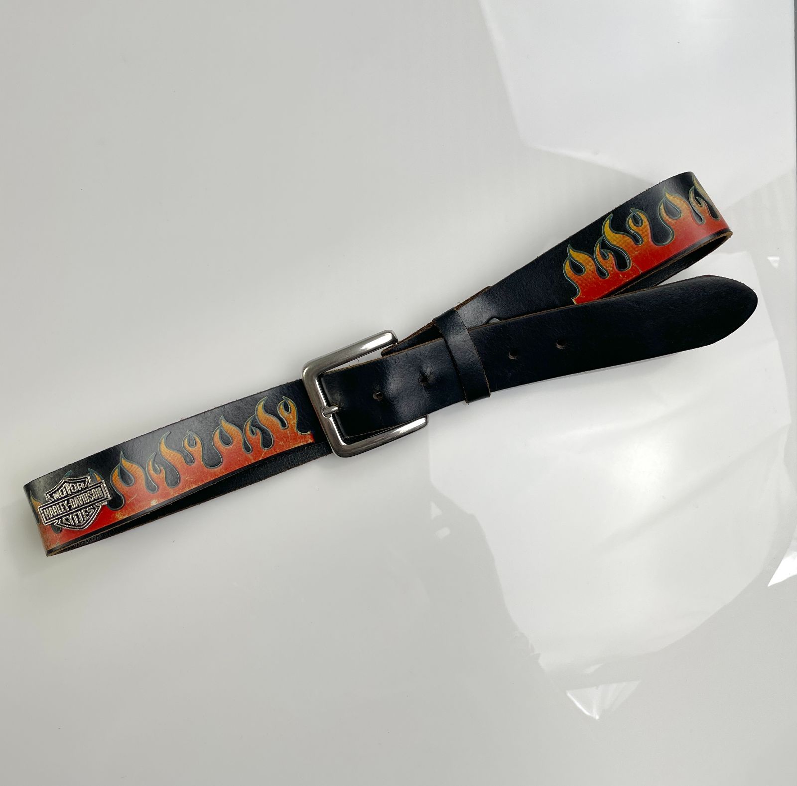 HARLEY DAVIDSON SUPER SOFT EMBOSSED FLAME DESIGN LEATHER BELT, HEAVY LOGO PLAQUE EMBELLISHMENTS in BLACK, RED, ORANGE