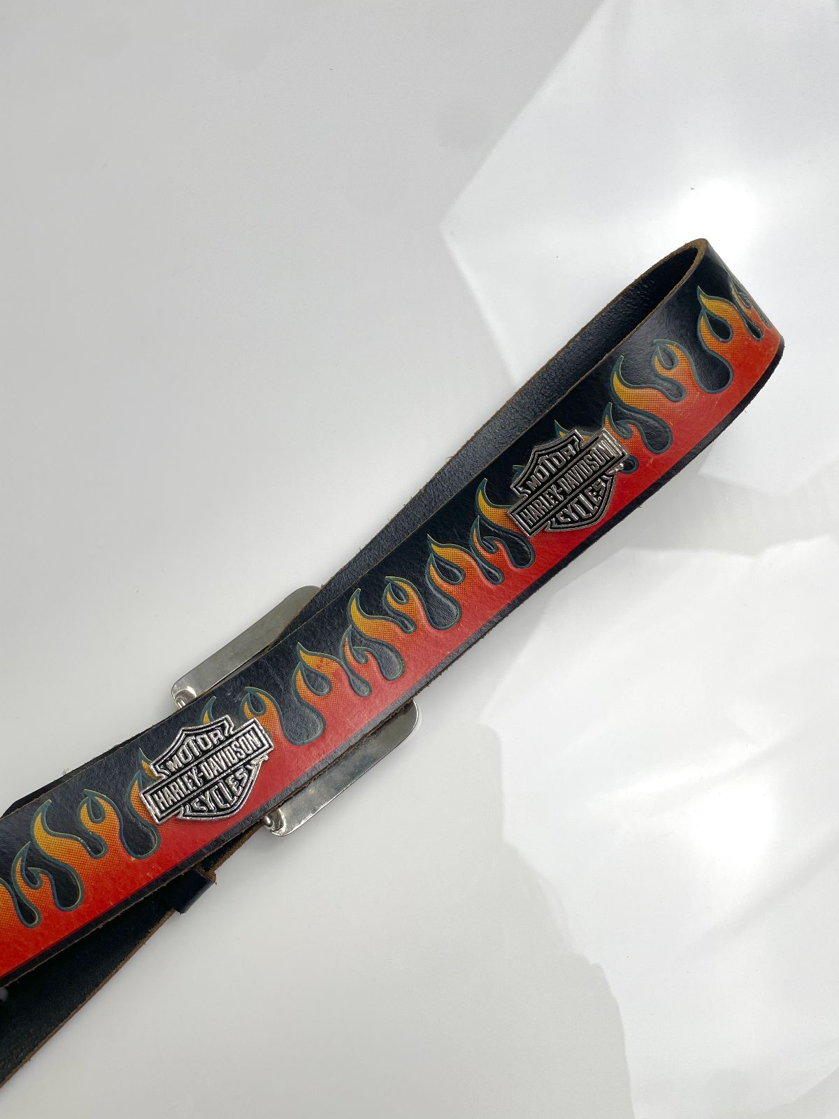HARLEY DAVIDSON SUPER SOFT EMBOSSED FLAME DESIGN LEATHER BELT, HEAVY LOGO PLAQUE EMBELLISHMENTS in BLACK, RED, ORANGE