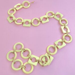 *AS-IS* RETRO 1960S-70S GEOMETRIC ACRYLIC CHAIN BELT, GOLD CONNECTING LINKS in CREME, GOLD