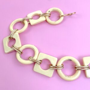*AS-IS* RETRO 1960S-70S GEOMETRIC ACRYLIC CHAIN BELT, GOLD CONNECTING LINKS in CREME, GOLD